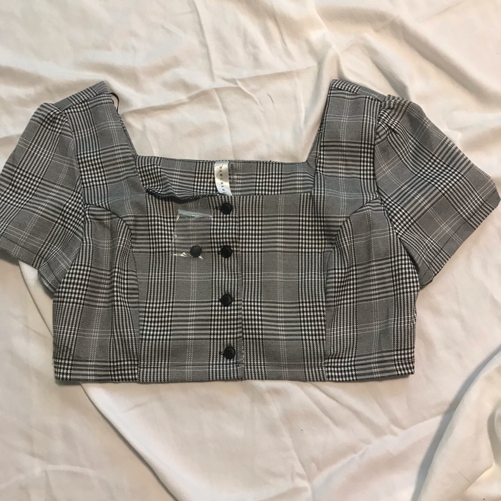 Plaid Button up Cropped Blouse
